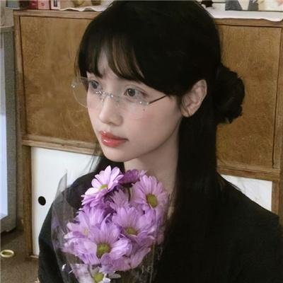 维奥莱特·诺齐埃尔